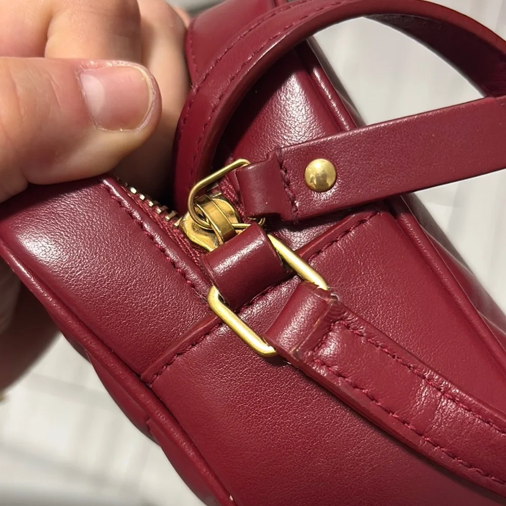 Saint Laurent Red Chevron Quilted Crossbody Bag - Picture 5 of 6